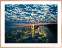 Load image into Gallery viewer, Sunrise at 80 Mile Beach
